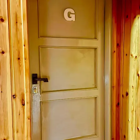 Giona House Apartamento *